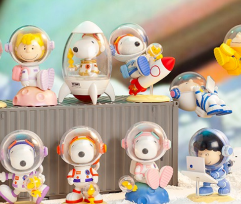 25. Snoopy Astronaut